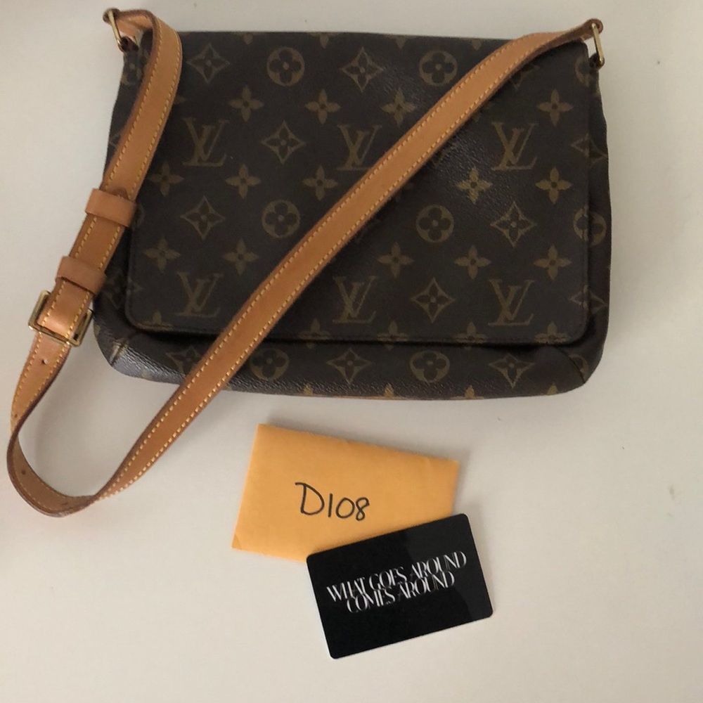Louis Vuitton purse